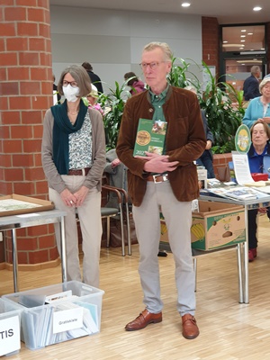 20: Regionale Bücherbörse für das osnabrücker LKand | Susanne Tauss und Jürgen Eberhard Niewedde (c) Gabriele Janz/LVO